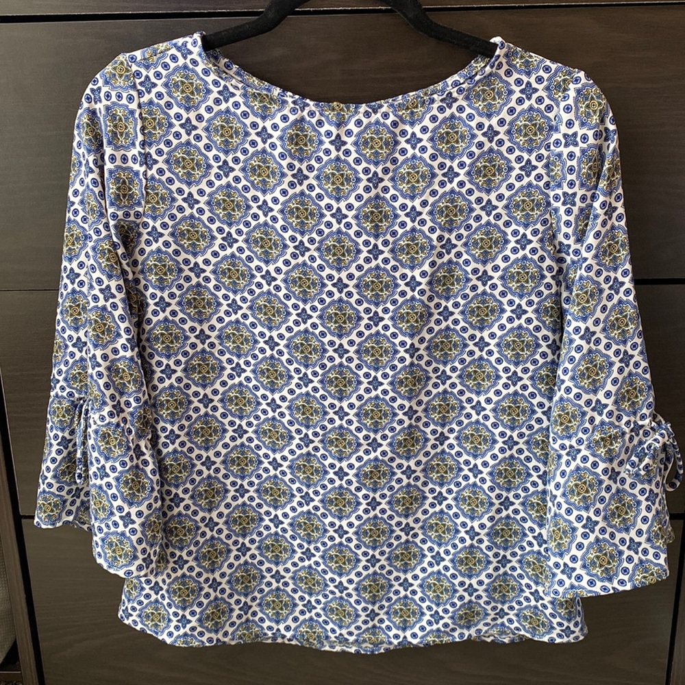 Chase Bank 3/4 sleeve blouse